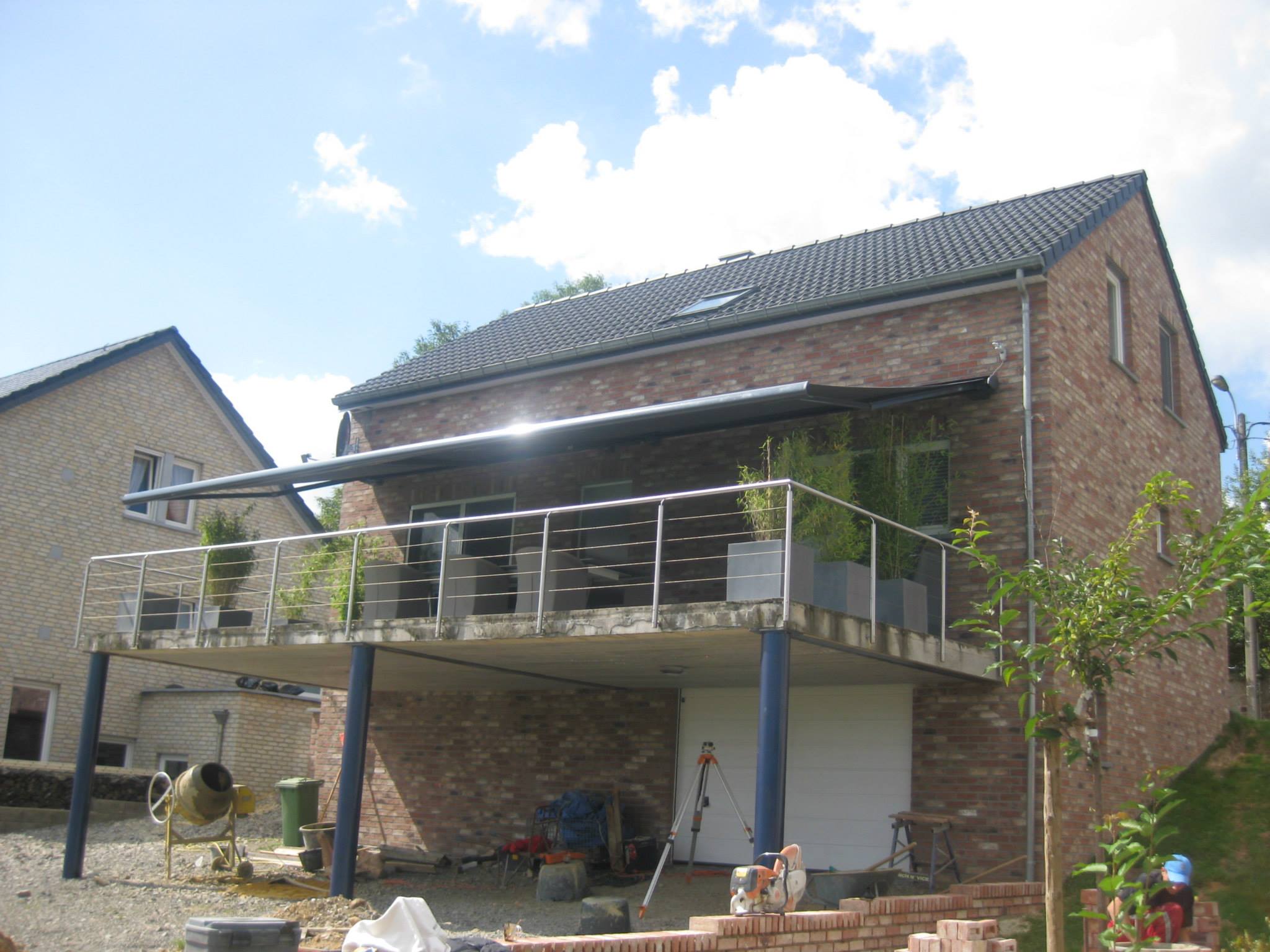 Haustür mit Sicherheitsverriegelung
